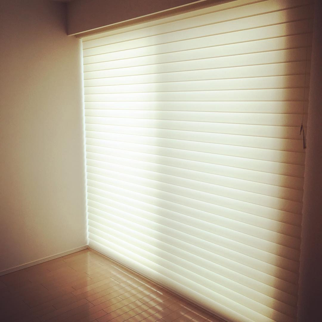 ハンターダグラス シルエットシェードの施工事例